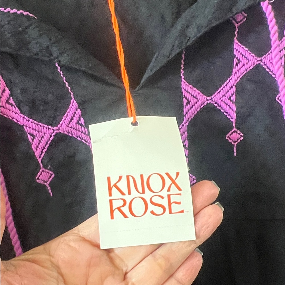 Knox Rose Black Top with Pink Embroidery - Picture 3 of 6